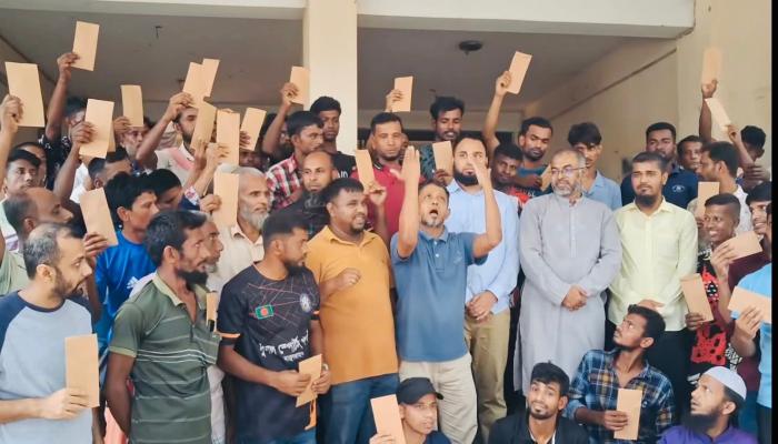 "বাঞ্ছারামপুরে জোনায়েদ সাকির ঈদ উপহার পেয়ে  বাক প্রতিবন্ধীদের উচ্ছাস"