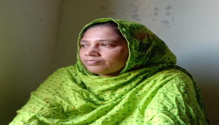 কুমিল্লা বিশ্ববিদ্যালয়ের লোক প্রশাসন বিভাগের শিক্ষার্থী সুমাইয়া আফরিন এবং তার মা হ//ত্যা না আ//ত্বহ//ত্যা রহস্য উন্মোচনে কাজ করছে পুলিশ।
