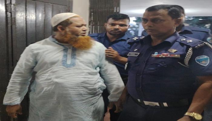 দেবিদ্বারে সাংবাদিকের উপর সন্ত্রাসী হামলার  ঘটনায় মামলাঃ প্রধান আসামি গ্রেফতার