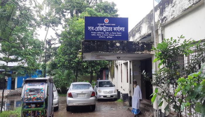 সংবাদ প্রকাশের পর চালু হলো নবাবপুর সাব-সেন্টারে দলিলের কার্যক্রম