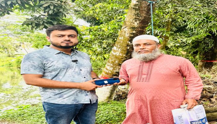 দু'বছরে ৫০৬টি হারানো মোবাইল উদ্ধার করে  আলোচনায় মুরাদনগরের এএসআই শামীম