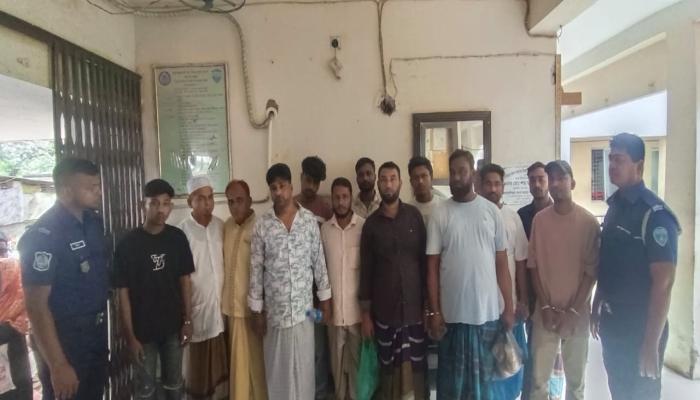 নিষিদ্ধ সংগঠন আ’লীগের 50 নেতাকর্মী আটক