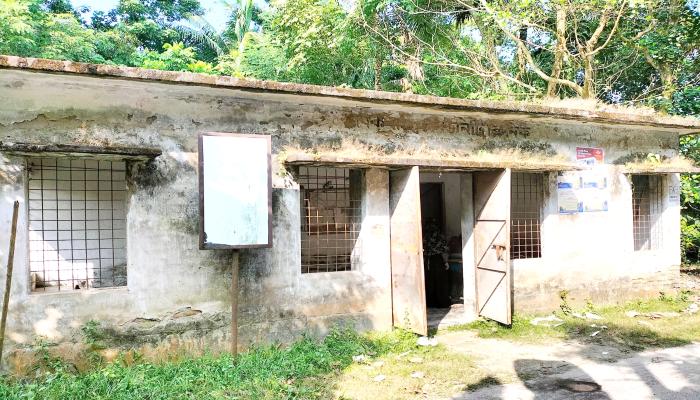 ঝুঁকিপূর্ণ ভবনে কমিউনিটি ক্লিনিকের সেবা