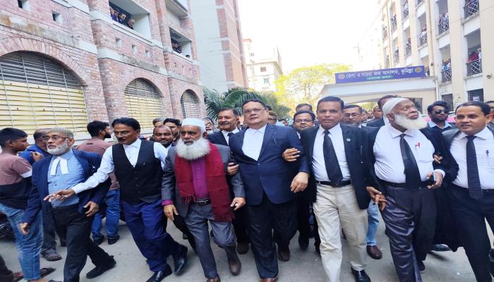 আদালত ও কালিয়াজুরি এলাকায়   মনিরুল হক চৌধুরীর গণসংযোগ