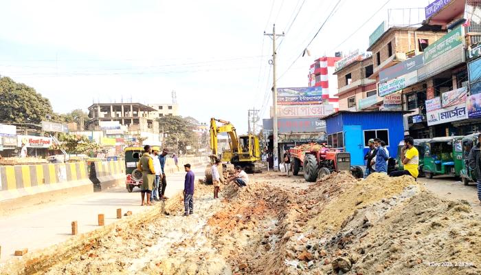 কুমিল্লা-সিলেট মহাসড়কে  অবশেষে সংস্কার কাজ শুরু