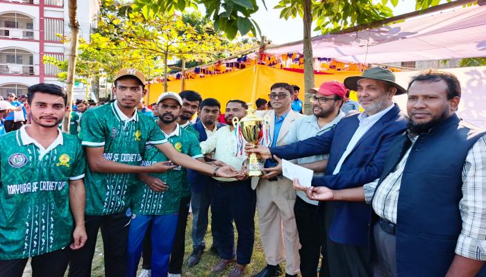 নাঙ্গলকোটে ক্রিকেট টুর্ণামেন্ট  ফাইনাল খেলার পুরস্কার   বিতরণ