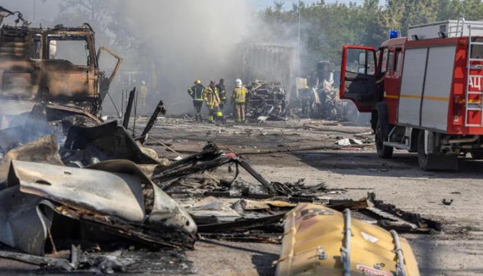 রাশিয়ার ড্রোন ও ক্ষেপণাস্ত্র হামলায় ইউক্রেন জুড়ে বিদ্যুৎ বিভ্রাট
