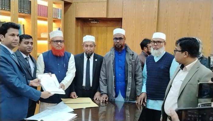 কুমিল্লা-৮ বরুড়া আসনে   জামায়াত প্রার্থী শফিকুল আলম   হেলালের মনোনয়নপত্র দাখিল