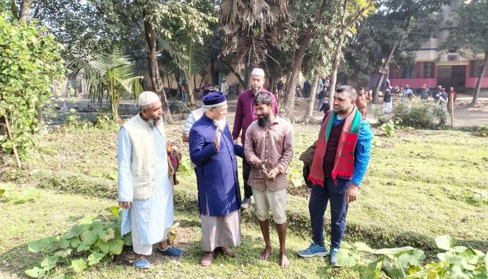 ভোট কেন্দ্র দখলের অপচেষ্টা করা হলে   জনগণই রুখে দাঁড়াবে-দ্বীন মোহাম্মদ