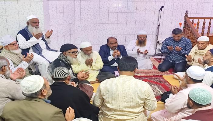 খালেদা জিয়ার আত্মার   মাগফিরাত কামনায়   দোয়া