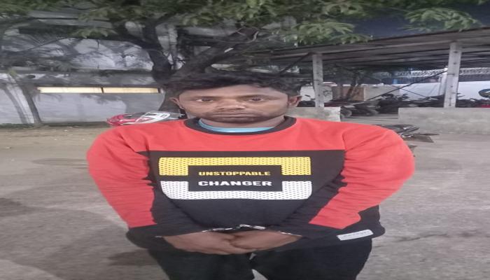 বুড়িচংয়ে স্ত্রীকে হত্যার ঘটনায়   ঘাতক স্বামী চট্টগ্রাম থেকে গ্রেপ্তার