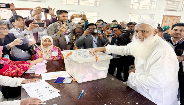 কুমিল্লার ইতিহাসে রেকর্ড ৬ষ্ঠ বারের   মতো এমপি হলেন কায়কোবাদ