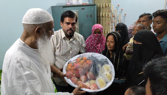 নিজ উপজেলায় শহীদ পরিবার ও প্রশাসনের   সাথে ধর্মমন্ত্রী কায়কোবাদের মতবিনিময়