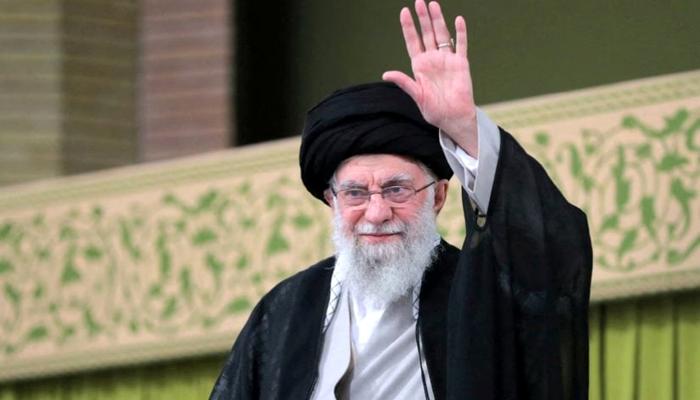 খামেনির লৌহকঠিন শাসনের অবসান