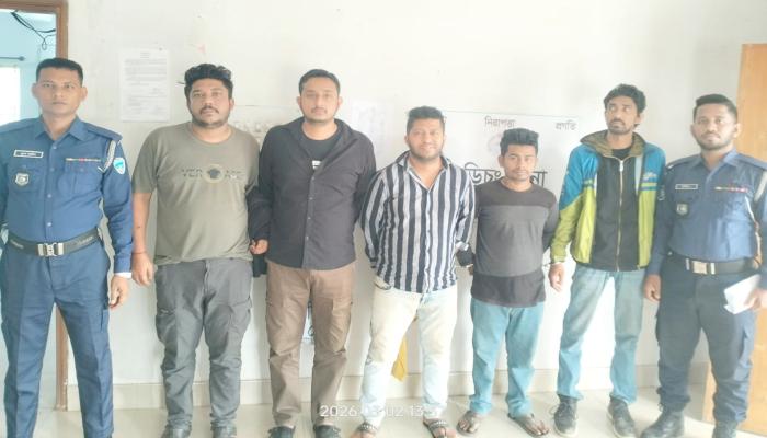 বুড়িচংয়ে মাদক সেবনের   দায়ে ৫ যুবকের ৭   দিনের কারাদণ্ড