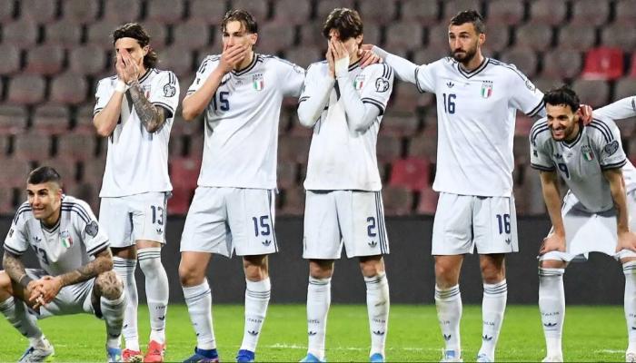 ইতালির ফুটবল প্রধানকে পদত্যাগের আহ্বান ক্রীড়ামন্ত্রীর