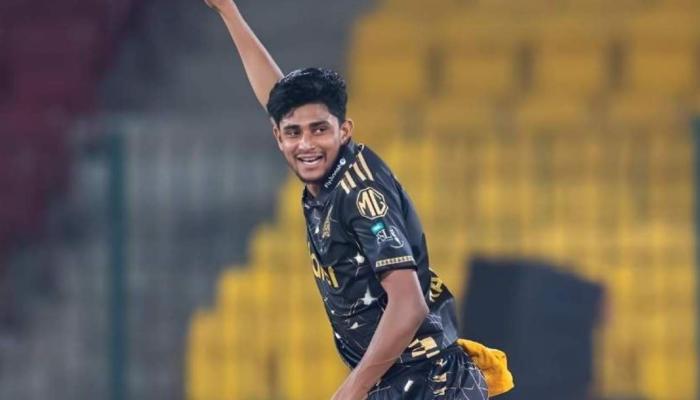 পিএসএলে আগুন ঝড়ানো বোলিং করলেন নাহিদ রানা