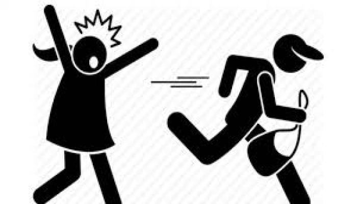 নাঙ্গলকোটে যুবকের ছুরিকাঘাতে ব্যাংকে কর্মকর্তা আহত