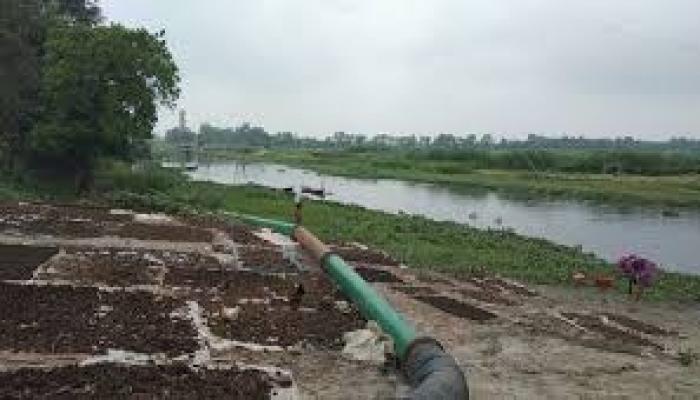 কোটি টাকার সরকারি জমি দখলের অভিযোগ কর্মচারীর বিরুদ্ধে