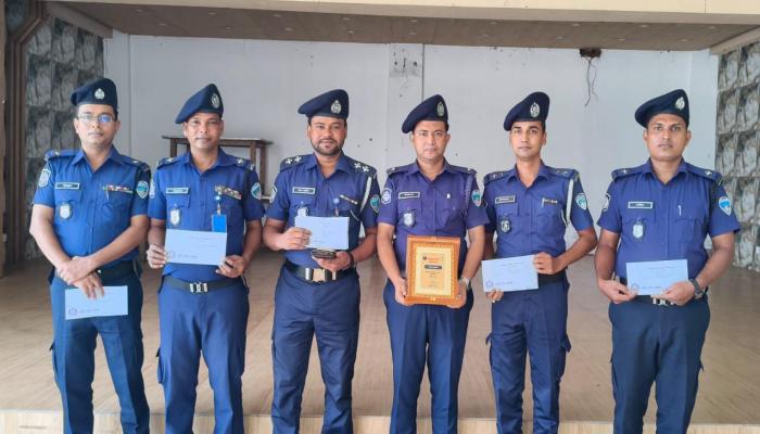 ব্রাহ্মণপাড়া থানার একাধিক কর্মকর্তার পুরস্কার অর্জন