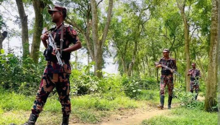 কুমিল্লা সীমান্তের অর্ধশতাধিক পথে মাদকের থাবা, বিজিবির তালিকায় ১২ ‘হটস্পট’