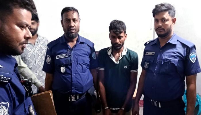 চান্দিনায় রান্নার হলুদের প্যাকেটে   লুকিয়ে ইয়াবা পাচারের চেষ্টা  আটক মাদক কারবারি! কারাগারে যুবক