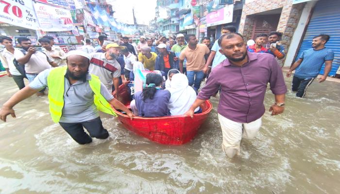 কুমিল্লায় নৌকায় চড়ে এইচএসসি পরীক্ষা দেয়া সেই কেন্দ্র পরিবর্তন