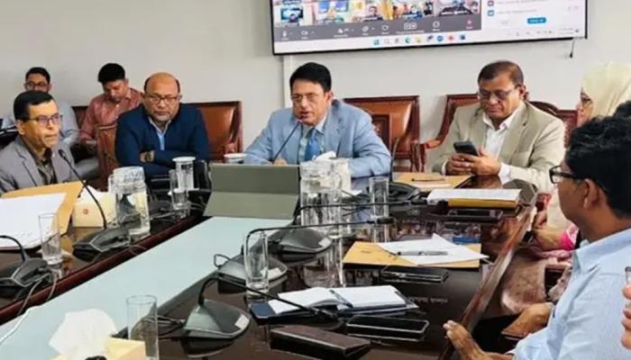 শিক্ষকদের বদলির তদবিরের ভিড়ে অফিসে ঢুকতে পারি না : শিক্ষামন্ত্রী