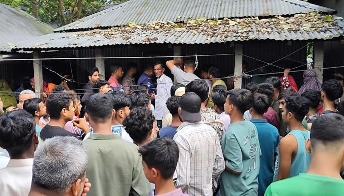 লালমাইয়ে ভিডিও কলে স্বামীর সাথে কথা কাটাকাটির পর গৃহবধূর আত্মহত্যা