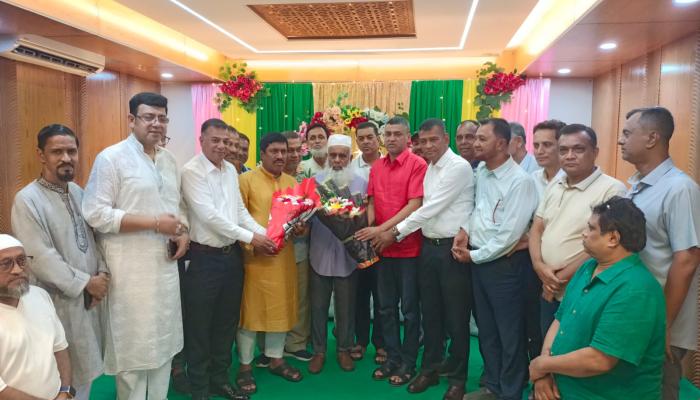 গত শুক্রবার সন্ধ্যায় কুমিল্লা ক্লাবে এক সংবর্ধনা ও শুভেচ্ছা বিনিময়