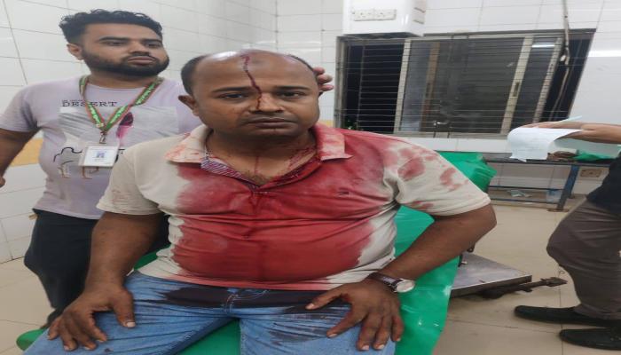 কুমিল্লায় মুখোশধারী সন্ত্রাসীদের হামলায় আহত নজরুল
