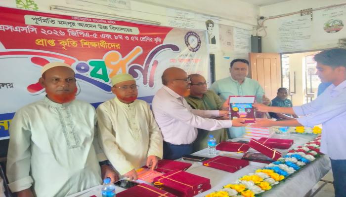 শুধু ভালো ফল করলেই হবে না আদর্শ মানুষ হিসেবেও গড়ে  উঠতে হবে- মো : এনামুল হক