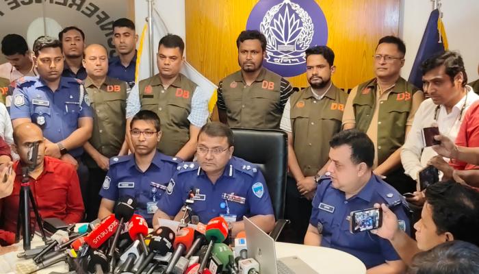 মোবাইল ছিনিয়ে নিতেই নির্জন পাহাড়ি জঙ্গলে নিয়ে অপ্রতিমকে হত্যা-পুলিশ সুপার আনিসুজ্জামান