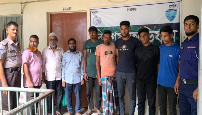 দে‌বিদ্বা‌রে বন্ধকী জুট মিলের  কো‌টি টাকার যন্ত্রাংশ পাচার    কালে আটক ৮