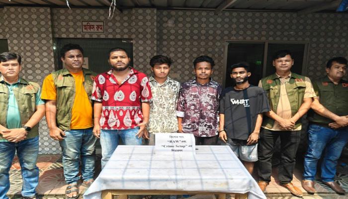 কুমিল্লায় কিশোর গ্যাংয়ের বিরুদ্ধে অভিযানে আটক ২ হাজার ৩৫ পাঁচ দফার অভিযানে রতন গ্রুপের প্রধান রতনও গ্রেপ্তার
