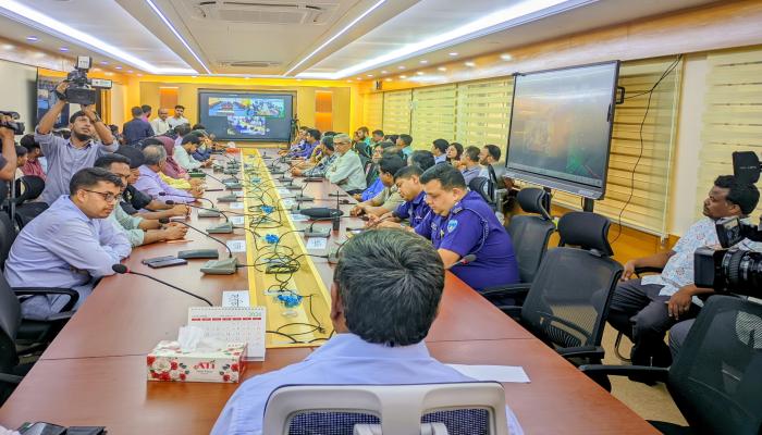 কুবি শিক্ষার্থীদের নিরাপত্তা নিশ্চিতে অংশীজনদের সঙ্গে কুবি প্রশাসনের মতবিনিময়