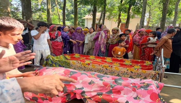 কুমিল্লায় মহাসড়ক পার হওয়ার সময় বাসের চাপায় স্বামী–স্ত্রী নিহত