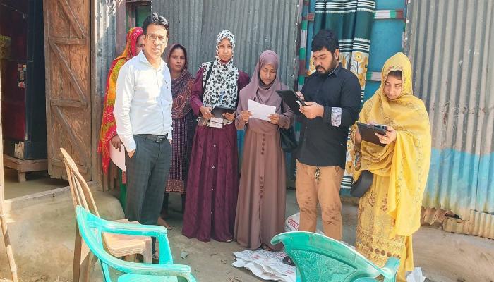 ব্রাহ্মণপাড়ায় ফ্যামিলি কার্ডের তথ্য সংগ্রহ শুরু