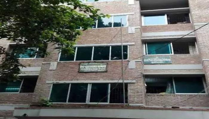 কুমিল্লায় মাউশি পরিচালকের বিরুদ্ধে ঘুষ বাণিজ্যের অভিযোগ